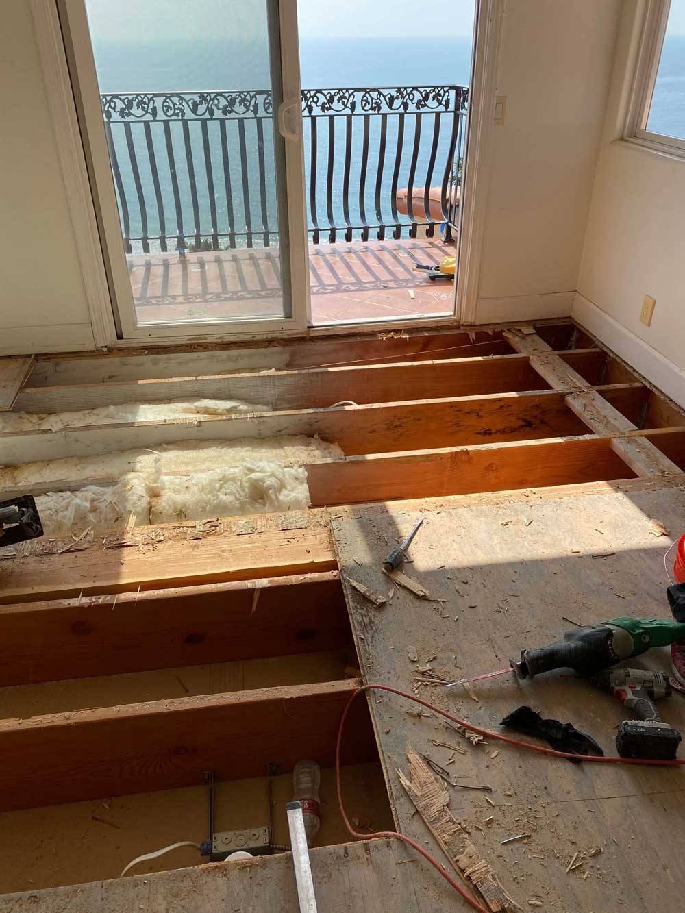 Water damage emergency services